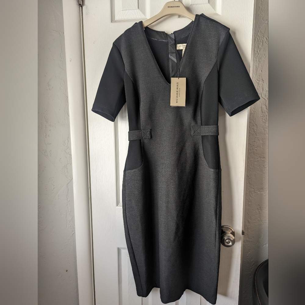 Burberry Grey & Black Short Sleeve Sheath Dress Size 6 us New with tag